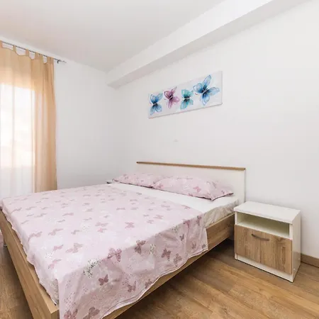 Gorgeous In With Kitchen Apartment Vinisce